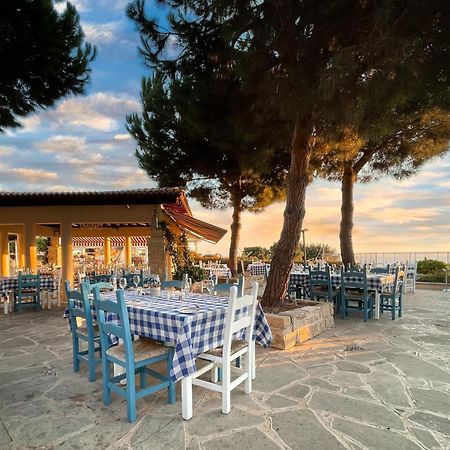 2 Bedroom Apartment Chloe With Communal Pool, Aphrodite Hills Resort Kouklia Eksteriør bilde